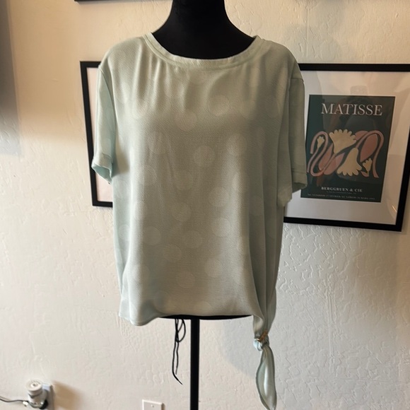 Donna Karan Green Blouse with Relaxed Tie Front - Picture 1 of 10